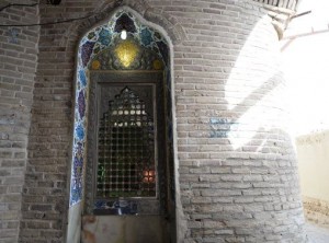 بازار تاریخی نایین - سقاخانه مسجد خواجه خضر 